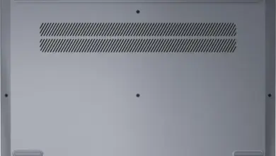 Зображення нижньої частини ноутбука Lenovo IdeaPad Slim 3.